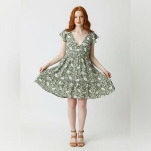 Devoted Floral Sleeveless Dress PTP 17”